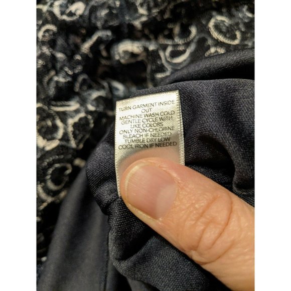 CJ Banks Skirt Size L Large White Blue Lined Flare Circles Bubbles Christopher - Picture 5 of 5